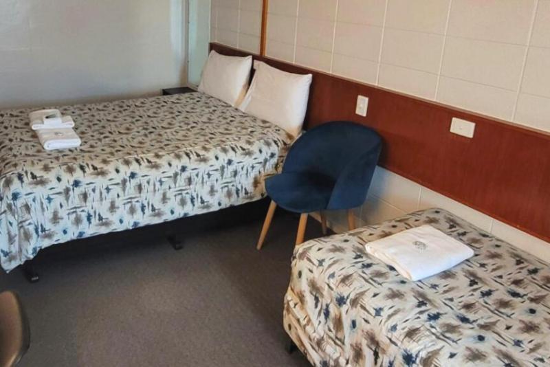 Innisfail City Motel Экстерьер фото